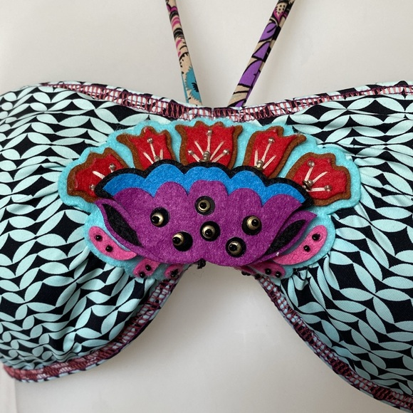 Cosita Linda colourful bikini! Bandeau Size L. Bottom Size XL. Ruffle, beads - Picture 3 of 13